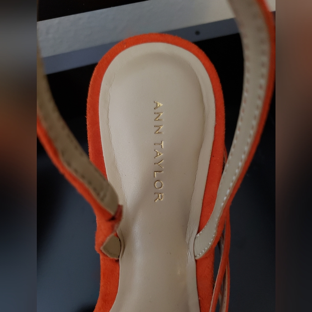 Sandals - Picture 7 of 7